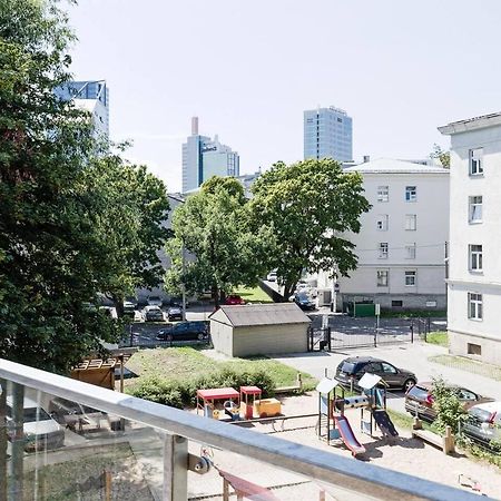 Central Apartments, Quiet With Free Parking And Ac. Tallinn Ngoại thất bức ảnh