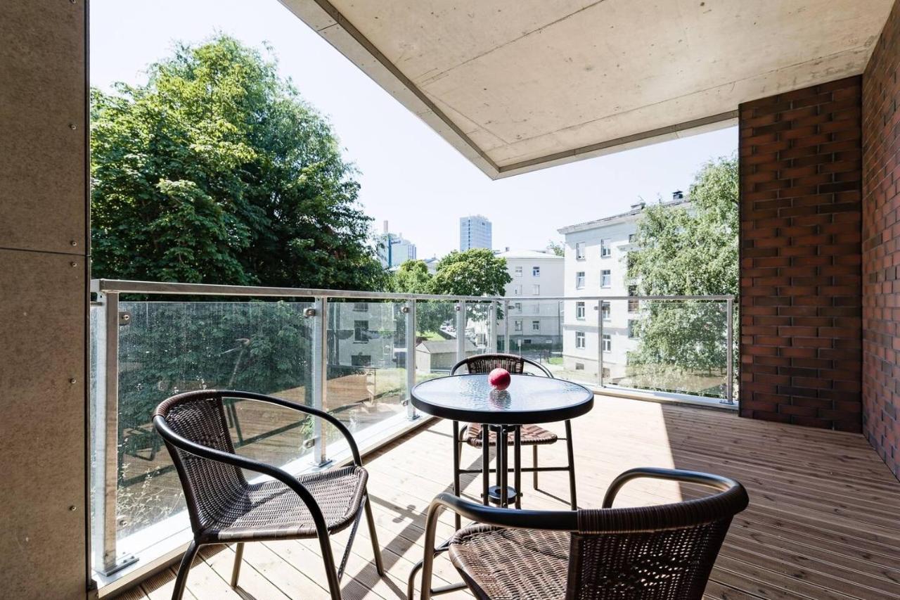 Central Apartments, Quiet With Free Parking And Ac. Tallinn Ngoại thất bức ảnh