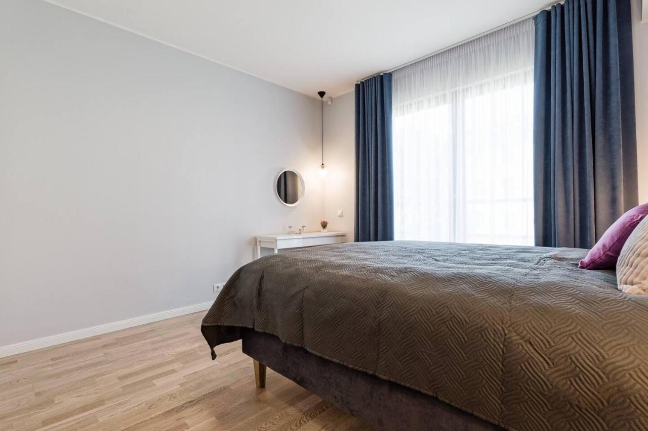 Central Apartments, Quiet With Free Parking And Ac. Tallinn Ngoại thất bức ảnh