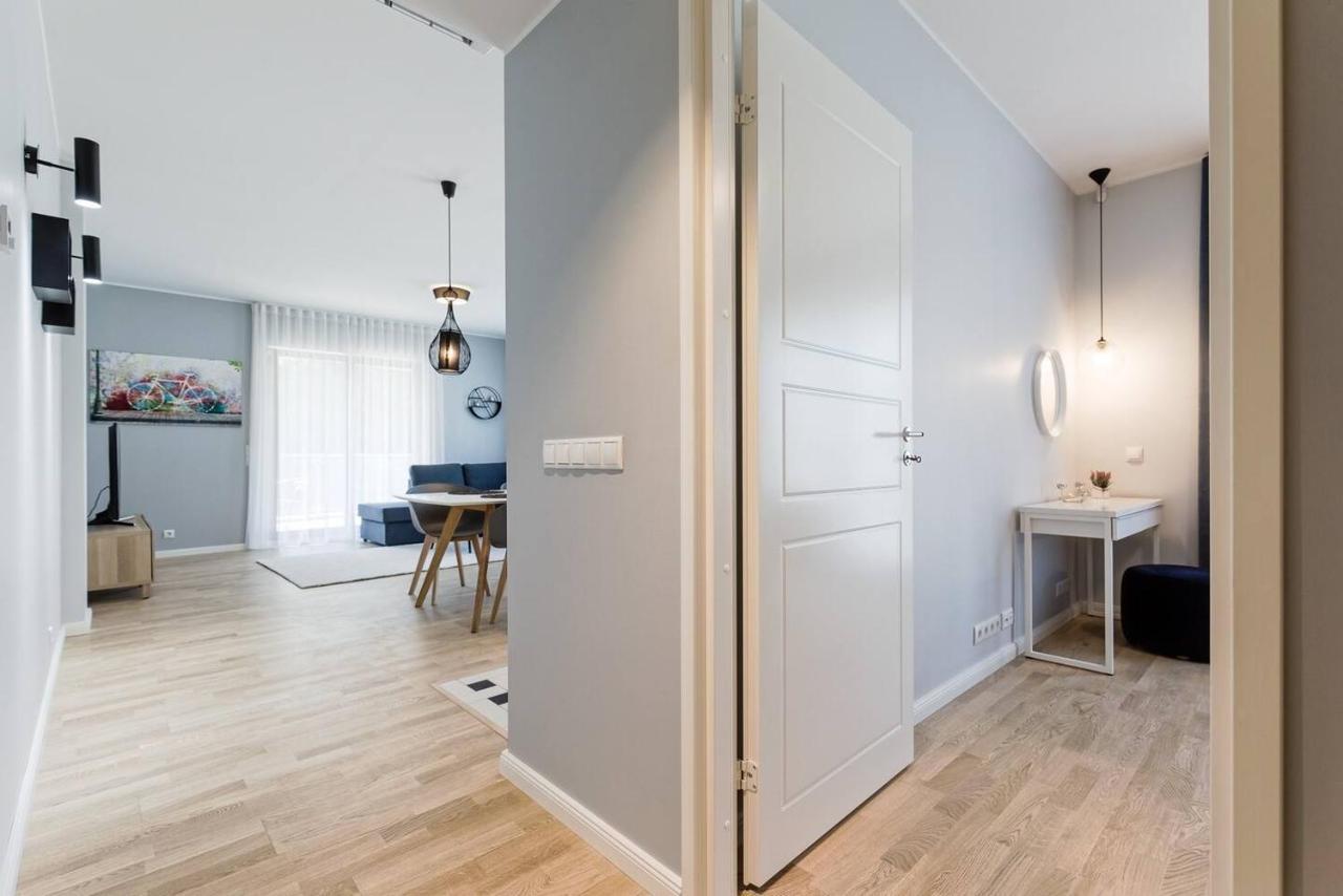 Central Apartments, Quiet With Free Parking And Ac. Tallinn Ngoại thất bức ảnh