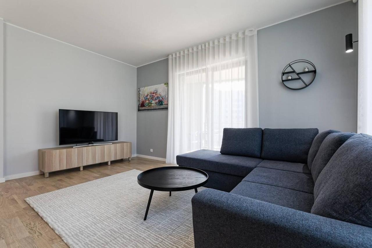 Central Apartments, Quiet With Free Parking And Ac. Tallinn Ngoại thất bức ảnh