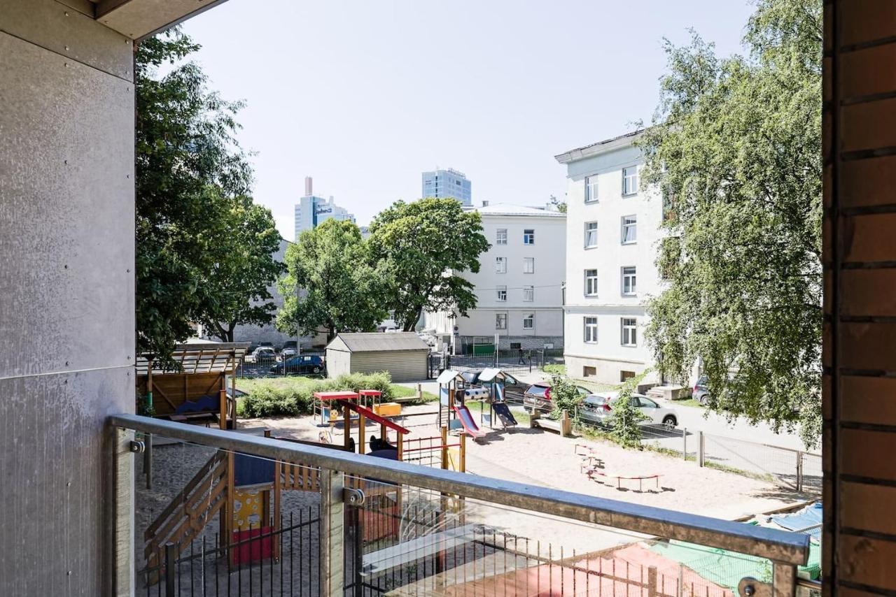Central Apartments, Quiet With Free Parking And Ac. Tallinn Ngoại thất bức ảnh
