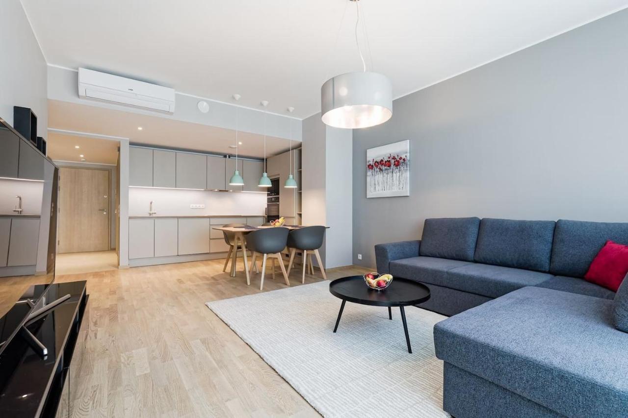 Central Apartments, Quiet With Free Parking And Ac. Tallinn Ngoại thất bức ảnh