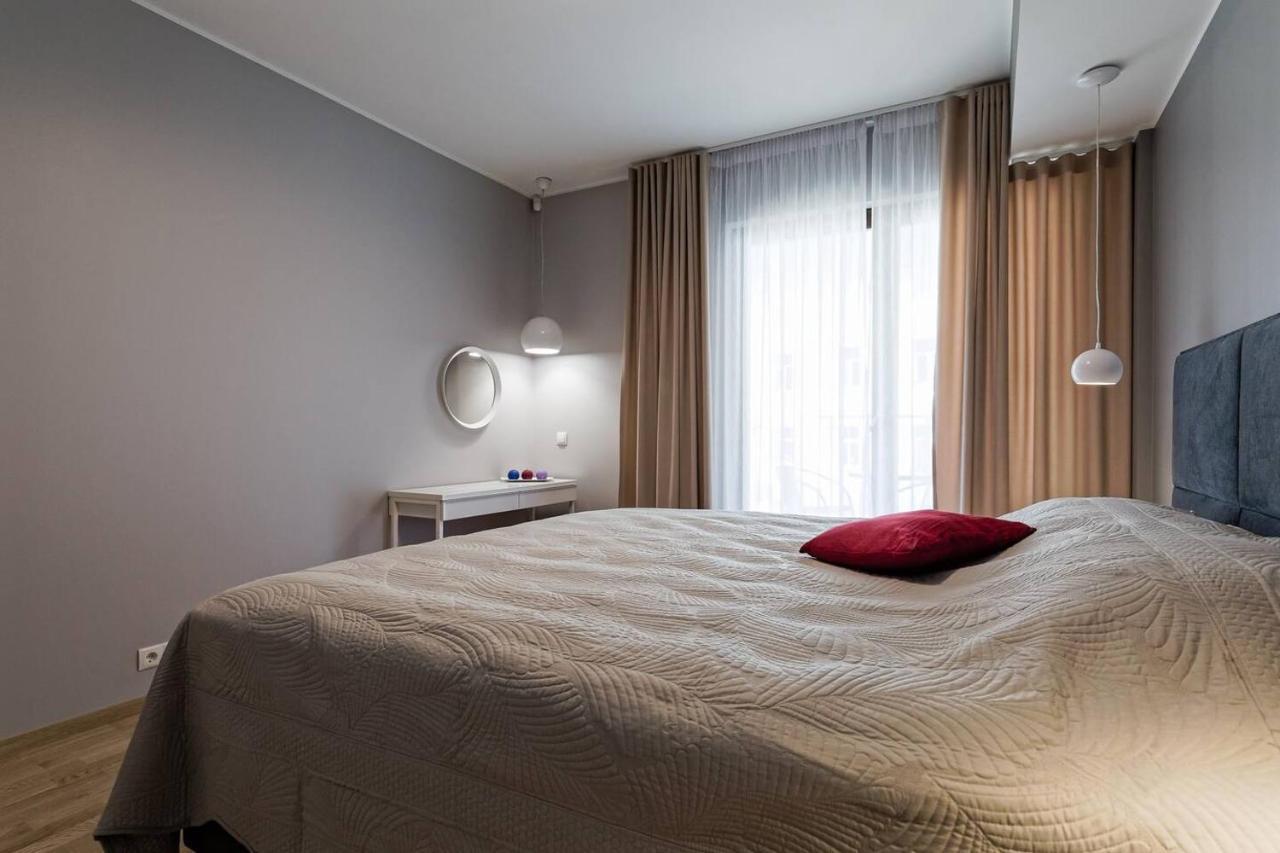 Central Apartments, Quiet With Free Parking And Ac. Tallinn Ngoại thất bức ảnh