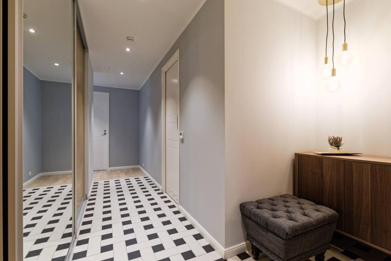 Central Apartments, Quiet With Free Parking And Ac. Tallinn Ngoại thất bức ảnh