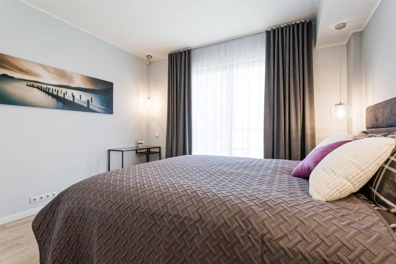 Central Apartments, Quiet With Free Parking And Ac. Tallinn Ngoại thất bức ảnh